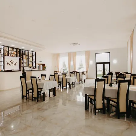 Royal M